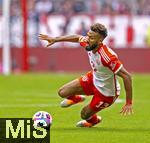 23.09.2023, Fussball 1. Bundesliga 2023/2024, 5.Spieltag, FC Bayern Mnchen - VfL Bochum, in der Allianz-Arena Mnchen. Eric Maxim Choupo-Moting (FC Bayern Mnchen) rutscht weg.

