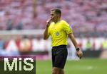 23.09.2023, Fussball 1. Bundesliga 2023/2024, 5.Spieltag, FC Bayern Mnchen - VfL Bochum, in der Allianz-Arena Mnchen. Schiedsrichter Robert Hartmann pfeift

