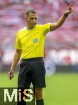 23.09.2023, Fussball 1. Bundesliga 2023/2024, 5.Spieltag, FC Bayern Mnchen - VfL Bochum, in der Allianz-Arena Mnchen. Schiedsrichter Robert Hartmann

