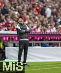 23.09.2023, Fussball 1. Bundesliga 2023/2024, 5.Spieltag, FC Bayern Mnchen - VfL Bochum, in der Allianz-Arena Mnchen. Trainer Thomas Tuchel (FC Bayern Mnchen) frustriert.

