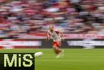 23.09.2023, Fussball 1. Bundesliga 2023/2024, 5.Spieltag, FC Bayern Mnchen - VfL Bochum, in der Allianz-Arena Mnchen. Mitzieh-Aufnahme, Konrad Laimer (FC Bayern Mnchen) 

