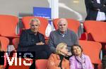23.09.2023, Fussball 1. Bundesliga 2023/2024, 5.Spieltag, FC Bayern Mnchen - VfL Bochum, in der Allianz-Arena Mnchen. v.li: Jrg Wacker mit Ehren-Prsident Uli Hoene (FC Bayern Mnchen, Hoeness) 

