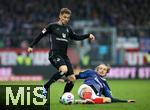 11.11.2023, Fussball 2. Bundesliga 2023/2024, 13. Spieltag, Holstein Kiel - Hamburger SV, im Holstein-Stadion Kiel. (L-R) Moritz Heyer (Hamburg) gegen Jann-Fiete Arp (Holstein Kiel)


