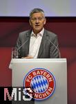 12.11.2023, Fussball 1. Bundesliga 2023/2024,  FC Bayern München, Jahreshauptversammlung 2023 im AUDI-Dome München.       Präsident Herbert Hainer (FC Bayern) bei seiner Ansprache.