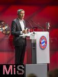 12.11.2023, Fussball 1. Bundesliga 2023/2024,  FC Bayern Mnchen, Jahreshauptversammlung 2023 im AUDI-Dome Mnchen.   Prsident Herbert Hainer (FC Bayern) am Rednerpult 
