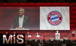 12.11.2023, Fussball 1. Bundesliga 2023/2024,  FC Bayern München, Jahreshauptversammlung 2023 in der Rudi-Sedlmayer-Halle (AUDI-Dome) München.   Präsident Herbert Hainer (FC Bayern) am Rednerpult.