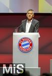 12.11.2023, Fussball 1. Bundesliga 2023/2024,  FC Bayern München, Jahreshauptversammlung 2023 in der Rudi-Sedlmayer-Halle (AUDI-Dome) München.  Präsident Herbert Hainer (FC Bayern) am Rednerpult 