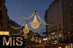 20.11.2023, Hauptstadt Wien (Österreich) erstrahlt im vorweihnachtlichem Glanz, impressionen vom Stephansplatz, Festliche Weihnachtsbeleuchtung erstrahlt in der Fussgängerzone über den Köpfen der Besucher.