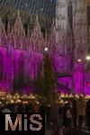 20.11.2023, Hauptstadt Wien (Österreich) erstrahlt im vorweihnachtlichem Glanz, Impressionen vom Weihnachtsmarkt am bunt beleuchteten Stephansdom.