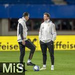 20.11.2023, Fussball, Testspiel 2023/24, sterreich - Deutschland, Training der DFB-Nationalmannschaft am Tag vor dem Lnderspiel im Ernst Happel Stadion Wien, Trainer Julian Nagelsmann (re, Deutschland) mit Co-Trainer Sandro Wagner (Deutschland).

