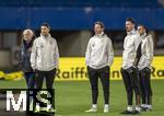 20.11.2023, Fussball, Testspiel 2023/24, sterreich - Deutschland, Training der DFB-Nationalmannschaft am Tag vor dem Lnderspiel im Ernst Happel Stadion Wien, v.li: Sportdirektor Rudi Vller (Deutschland), Co-Trainer Benjamin Glck (Deutschland), Trainer Julian Nagelsmann (Deutschland), Co-Trainer Sandro Wagner (Deutschland), Assistenztrainer (Standards) Mads Buttgereit (Deutschland).

