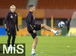 20.11.2023, Fussball, Testspiel 2023/24, sterreich - Deutschland, Training der DFB-Nationalmannschaft am Tag vor dem Lnderspiel im Ernst Happel Stadion Wien,  Grischa Prmel (Deutschland) jongliert den Ball.

