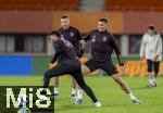 20.11.2023, Fussball, Testspiel 2023/24, sterreich - Deutschland, Training der DFB-Nationalmannschaft am Tag vor dem Lnderspiel im Ernst Happel Stadion Wien, li: Serge Gnabry (Deutschland), re: Grischa Prmel (Deutschland) 

