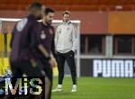 20.11.2023, Fussball, Testspiel 2023/24, sterreich - Deutschland, Training der DFB-Nationalmannschaft am Tag vor dem Lnderspiel im Ernst Happel Stadion Wien, Trainer Julian Nagelsmann (Deutschland) nachdenklich 

