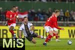 21.11.2023, Fussball, Lnderspiel, Testspiel 2023/24, sterreich - Deutschland, im Ernst Happel Stadion Wien, v.li: David Alaba (sterreich) gegen Niclas Fllkrug (Deutschland) 


