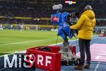 21.11.2023, Fussball, Lnderspiel, Testspiel 2023/24, sterreich - Deutschland, im Ernst Happel Stadion Wien, Kameramann des ORF am Spielfeldrand 


