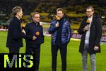 21.11.2023, Fussball, Lnderspiel, Testspiel 2023/24, sterreich - Deutschland, im Ernst Happel Stadion Wien, v.li: ZDF-Moderator Jochen Breyer, Trainer Ralf Rangnick (sterreich), Trainer Julian Nagelsmann (Deutschland), Per Mertesacker 


