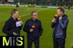 21.11.2023, Fussball, Lnderspiel, Testspiel 2023/24, sterreich - Deutschland, im Ernst Happel Stadion Wien, v.li: ZDF-Moderator Jochen Breyer, Trainer Ralf Rangnick (sterreich), Trainer Julian Nagelsmann (Deutschland),

