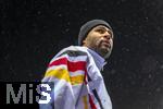 21.11.2023, Fussball, Lnderspiel, Testspiel 2023/24, sterreich - Deutschland, im Ernst Happel Stadion Wien, Serge Gnabry (Deutschland) nachdenklich im Regen.


