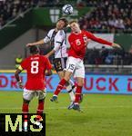 21.11.2023, Fussball, Lnderspiel, Testspiel 2023/24, sterreich - Deutschland, im Ernst Happel Stadion Wien, v.li: Thomas Mller (Deutschland) gegen Phillipp Lienhart (sterreich) 


