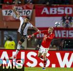 21.11.2023, Fussball, Lnderspiel, Testspiel 2023/24, sterreich - Deutschland, im Ernst Happel Stadion Wien, v.li: Benjamin Henrichs (Deutschland) gegen Konrad Laimer (sterreich).


