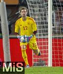 21.11.2023, Fussball, Lnderspiel, Testspiel 2023/24, sterreich - Deutschland, im Ernst Happel Stadion Wien,  Torwart Kevin Trapp (Deutschland) hat den Ball. 


