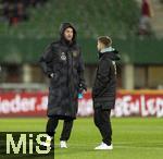 21.11.2023, Fussball, Lnderspiel, Testspiel 2023/24, sterreich - Deutschland, im Ernst Happel Stadion Wien, li: Marvin Ducksch (Deutschland) mit langem Anorack vor dem Spiel.


