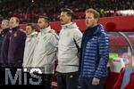 21.11.2023, Fussball, Lnderspiel, Testspiel 2023/24, sterreich - Deutschland, im Ernst Happel Stadion Wien,  v.li: Teamarzt Dr. Jochen Hahne (Deutschland), Torwarttrainer Andreas Kronenberg, Assistenztrainer (Standards) Mads Buttgereit (Deutschland), Co-Trainer Sandro Wagner (Deutschland), Trainer Julian Nagelsmann (Deutschland) 


