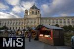 21.11.2023, sterreich, die Hauptstadt Wien. Weihnachtsmarkt am Kulturhistorischen Museum am Maria-Theresien-Platz,  