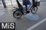 21.11.2023, sterreich, die Hauptstadt Wien. Radweg am Maria-Theresien-Platz,  