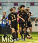 28.11.2023, Fussball U-17-Weltmeisterschaft 2023, Halbfinale, Argentinien - Deutschland, im Manahan Stadium (Surakarta). Maximilian Hennig (Deutschland) und David Odogu (Deutschland) jubeln 