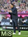 03.02.2024, Fussball 1. Bundesliga 2023/2024, 20.Spieltag, FC Bayern Mnchen - Borussia Mnchengladbach, in der Allianz-Arena Mnchen.  Trainer Gerardo Seoane (Borussia Mnchengladbach) in Rage.


