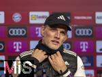 03.02.2024, Fussball 1. Bundesliga 2023/2024, 20.Spieltag, FC Bayern Mnchen - Borussia Mnchengladbach, in der Allianz-Arena Mnchen.  Trainer Thomas Tuchel (FC Bayern Mnchen) nach dem Spiel bei der Pressekonferenz.


