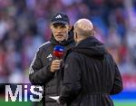 03.02.2024, Fussball 1. Bundesliga 2023/2024, 20.Spieltag, FC Bayern Mnchen - Borussia Mnchengladbach, in der Allianz-Arena Mnchen.  Trainer Thomas Tuchel (FC Bayern Mnchen) beim TV-Interview 


