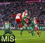 03.02.2024, Fussball 1. Bundesliga 2023/2024, 20.Spieltag, FC Bayern Mnchen - Borussia Mnchengladbach, in der Allianz-Arena Mnchen.  Kopfballduell, Mathys Tel (Bayern Mnchen), Matthijs de Ligt (FC Bayern Mnchen) Jordan (Borussia Mnchengladbach) Eric Dier (FC Bayern Mnchen) 


