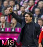 03.02.2024, Fussball 1. Bundesliga 2023/2024, 20.Spieltag, FC Bayern Mnchen - Borussia Mnchengladbach, in der Allianz-Arena Mnchen.  Trainer Gerardo Seoane (Borussia Mnchengladbach) in Rage.


