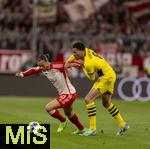 30.03.2024, Fussball 1. Bundesliga 2023/2024, 27.Spieltag, FC Bayern Mnchen - Borussia Dortmund, in der Allianz-Arena Mnchen. v.li: Leroy Sane (Bayern Mnchen) gegen Felix Nmecha (Borussia Dortmund) 