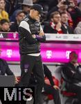 30.03.2024, Fussball 1. Bundesliga 2023/2024, 27.Spieltag, FC Bayern Mnchen - Borussia Dortmund, in der Allianz-Arena Mnchen.  Trainer Thomas Tuchel (FC Bayern Mnchen) nachdenklich 