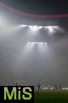 17.04.2024,  Fussball UEFA Championsleague 2023/2024: Viertelfinale,  FC Bayern Mnchen - FC Arsenal London, in der Allianz-Arena Mnchen. Nach den Pyro-Shows der Fans ist das komplette Stadion vernebelt

