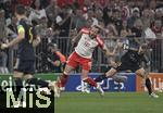 30.04.2024,  Fussball UEFA Championsleague 2023/2024: Halbfinale,  FC Bayern Mnchen - Real Madrid, in der Allianz-Arena Mnchen.  (L-R) Harry Kane (Bayern Mnchen) gegen Toni Kroos (Real Madrid)


