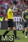 12.05.2024, Fussball 1. Bundesliga 2023/2024, 33.Spieltag, FC Bayern Mnchen - VfL Wolfsburg, in der Allianz-Arena Mnchen. Schiedsrichter Bastian Dankert 

