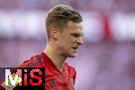 12.05.2024, Fussball 1. Bundesliga 2023/2024, 33.Spieltag, FC Bayern Mnchen - VfL Wolfsburg, in der Allianz-Arena Mnchen. Joshua Kimmich (FC Bayern Mnchen) nachdenklich  

