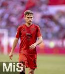 12.05.2024, Fussball 1. Bundesliga 2023/2024, 33.Spieltag, FC Bayern Mnchen - VfL Wolfsburg, in der Allianz-Arena Mnchen. Joshua Kimmich (FC Bayern Mnchen) nachdenklich 

