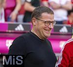 12.05.2024, Fussball 1. Bundesliga 2023/2024, 33.Spieltag, FC Bayern Mnchen - VfL Wolfsburg, in der Allianz-Arena Mnchen. Sportvorstand Max Eberl (Bayern Mnchen) lachend 

