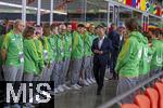 03.06.2024, Fussball Europameisterschaft 2024,  Besuch von Bundeskanzler Olaf Scholz  im EM-Stadion Mnchen Fuball Arena.  Hier beim Gesprch mit einer Abordnung von Volunteers und Philipp Lahm.  
