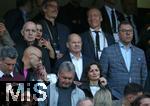 03.06.2024, Fussball, Lnderspiel, Testspiel 2023/24, Deutschland - Ukraine, im Max Morlock Stadion Nrnberg. (L-R) DFB-Prsident Bernd Neuendorf, Bundeskanzler Olaf Scholz und Oleksij Makejew (Ukrainischer Botschafter in Deutschland)


