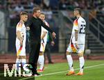 03.06.2024, Fussball, Lnderspiel, Testspiel 2023/24, Deutschland - Ukraine, im Max Morlock Stadion Nrnberg. (L-R) Joshua Kimmich (Deutschland), Bundestrainer Julian Nagelsmann (Deutschland) und Robert Andrich (Deutschland)


