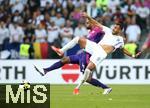 07.06.2024, Fussball, Lnderspiel, Testspiel 2023/24, Deutschland - Griechenland, im Borussia-Park Mnchengladbach. (L-R) Jonathan Tah (Deutschland) gegen Vangelis Pavlidis (Griechenland)


