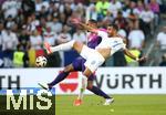 07.06.2024, Fussball, Lnderspiel, Testspiel 2023/24, Deutschland - Griechenland, im Borussia-Park Mnchengladbach. (L-R) Jonathan Tah (Deutschland) gegen Vangelis Pavlidis (Griechenland)


