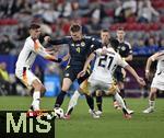 14.06.2024, Fussball UEFA EURO 2024, Vorrunde, 1.Spieltag, Erffnungsspiel Deutschland - Schottland, in der Fuball Arena Mnchen. v.l. Kai Havertz (Deutschland) , Scott Mctominay (Schottland) und Ilkay Gndogan (Deutschland) im Duell um den Ball.